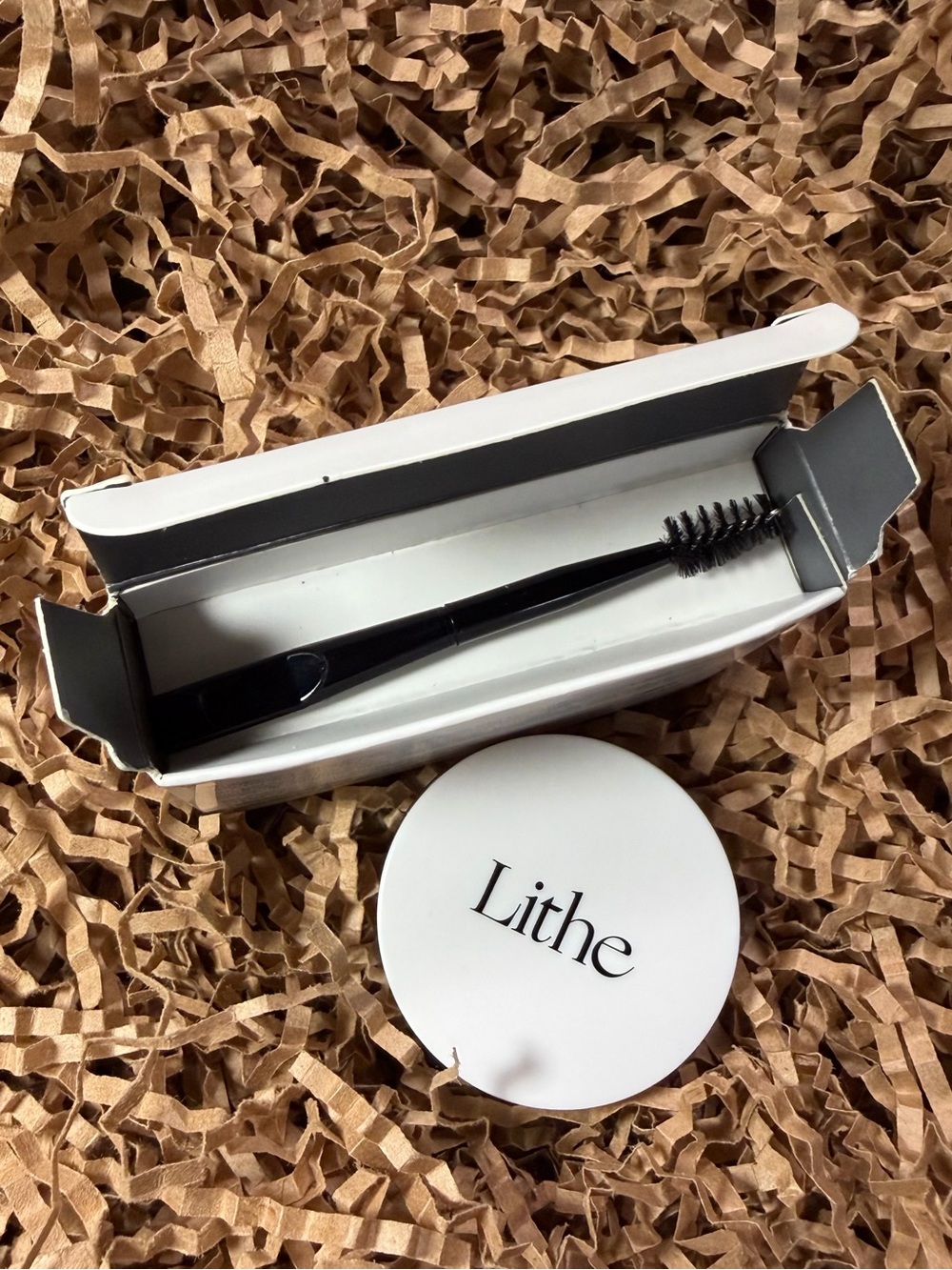 Lithe
UHD Brow Sculpt - Picture 5 of 12